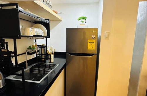 Barangka Ilaya Condo | Cozy 2-bedroom condo with AC and WiFi in charming Mandaluyong
