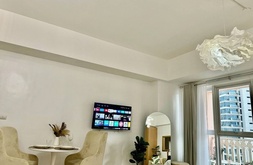 Pinagsama Apartment | Cozy and Minimalist Venice BGC