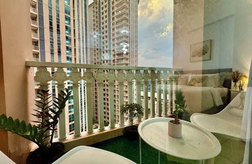 Pinagsama Apartment | Cozy and Minimalist Venice BGC