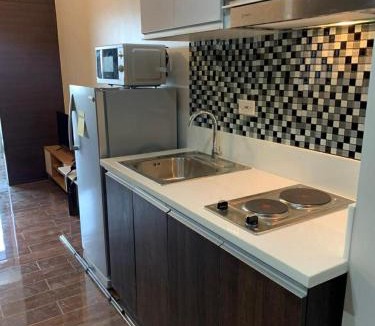 San Antonio Apartment | Cozy ans AffordableStaycation Air Residences Makati