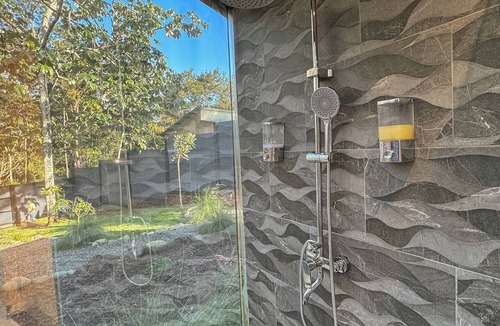 La Vega Province Cabin | Cozy Cabin, Jacuzzi, AC, Fireplace and Hot water.