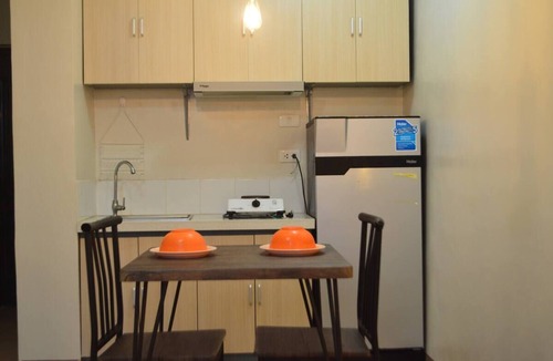 Lapu-Lapu Condo | Cozy condo in Lapu-Lapu City with WiFi, AC