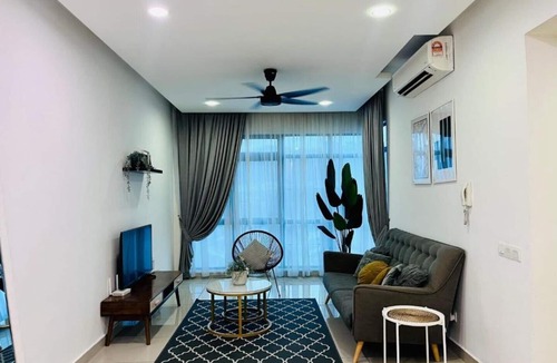 Selayang Baru Apartment | Cozy condominium near KL Malaysia with beautiful view for sunset and sunrise