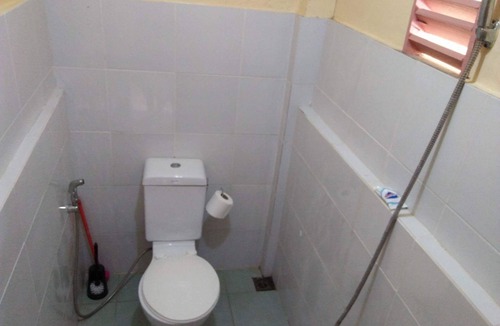 Gubat House | Cozy Duplex in Town Center