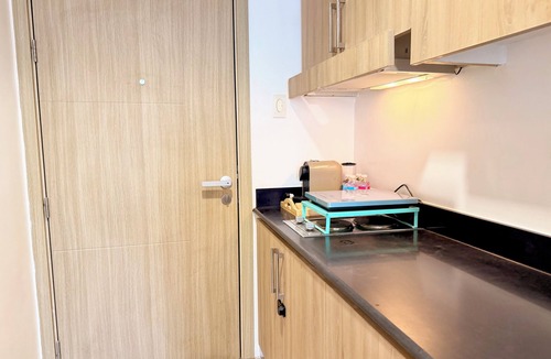 Barangay 76 Condo | Cozy Filipino Family Suite Near NAIA/Airport/MOA/Okada