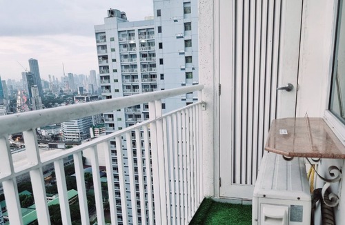 Project 8 Condo | Cozy & Fully Equipped 2Br Condo with Balcony near SM North Edsa Mall