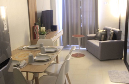 Caloocan Condo | Cozy Home and Staycation Resort at Hill Residences Novaliches QC