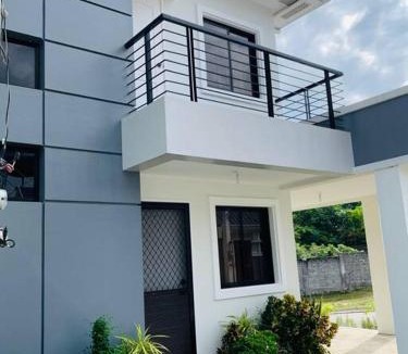 Abucay House | Cozy Home at a Private Subdivision