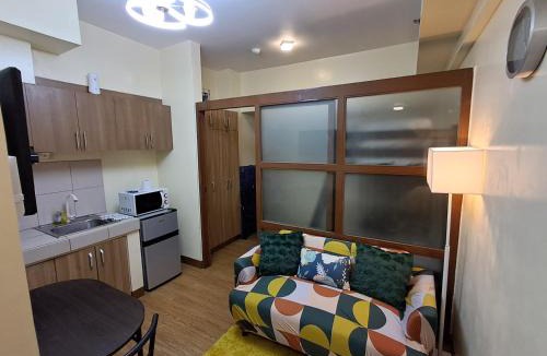 Barangka Ilaya Apartment | Cozy Home beside mall,MRTBoniEDSA