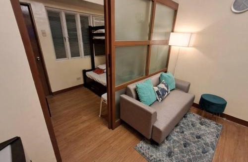 Barangka Ilaya Apartment | Cozy Home beside mall,MRTBoniEDSA