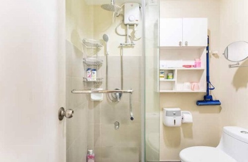 Cebu House | Cozy IT Park Studio - Steps to Ayala Mall, Cafes, Dining & Nightlife