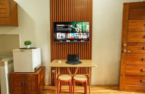 Albay Province Apartment | Cozy Loftbed Wi-Fi & Netflix Along Ligao Natl Road Unit 309