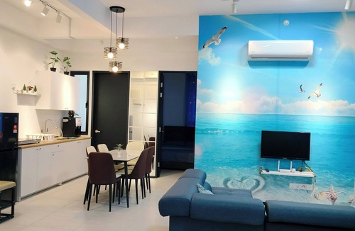 Jelutong Condo | Cozy Ocean Home Family Suite Serviced Condo Near to Georgetown