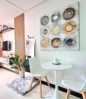 Ermita Night District Hotel | Cozy Staycation