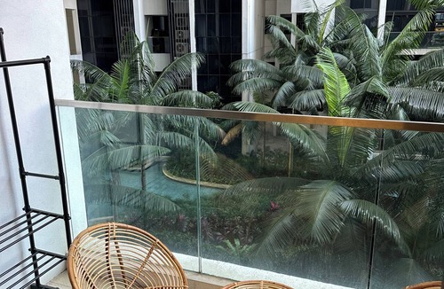 Kuala Lumpur Apartment | Cozy studio apartment with balcony near KLCC, TRX, Gleneagles, Ampg Puteri Hosp