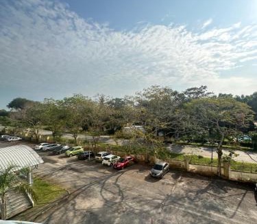 Baharu Apartment | COZY SUITE @PD MARINA RESORT