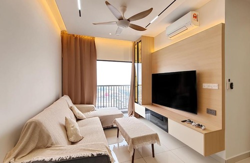 Kampung Bukit Dukong Apartment | Cozy Suits 3BR Traders Park Apartment In Traders Square Cheras