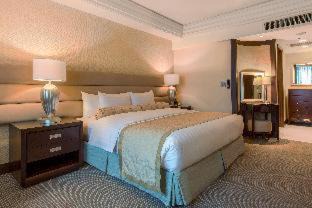 Alabang Hotel | Crimson Hotel Filinvest City, Manila