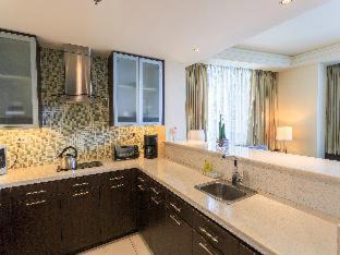 Alabang Hotel | Crimson Hotel Filinvest City, Manila