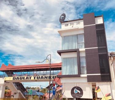 Kampung Tebat Kening House | CS Junction Point - Family Deluxe Room FDR