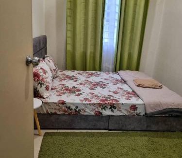 Jenjarom House | Ctr Ruby homestay