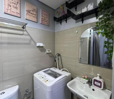 Barangay 76 Hotel | Cuddle Cabin Staycation