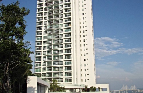 Kampung Batu Maung Apartment | D Amazing Bridge View & Sea View with Facilities & Amenities !