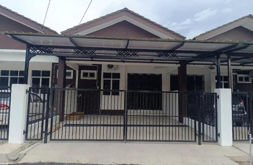 Kuala Berang House | D'Berang Rumah Singgah
