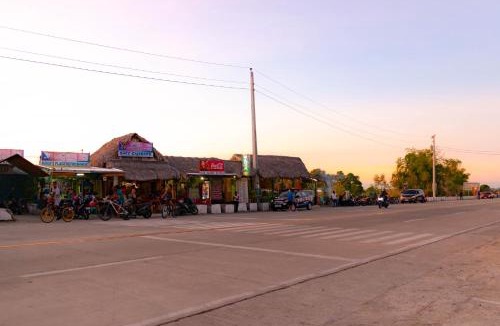 Laoag Hostel | D Guest House Ilocos