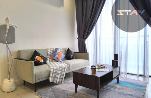 Medini Apartment | D'Pristine 6Pax Tranquil Lakeview Netflix By STAY