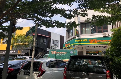 Bukit Jelutong Apartment | D Rosa Homestay Suria Jelutong
