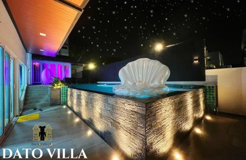 Bukit Baru Villa | Dato Villa Luxury Homestay 12min to Jonker Street 26pax Private Pool Playground KTV BBQ