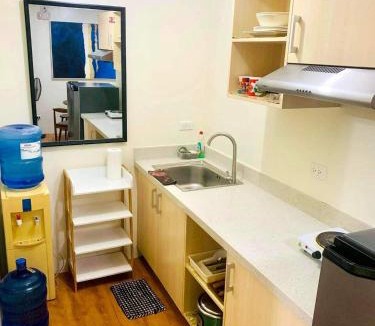 Sasa Apartment | Davao Condo 2BR Pool Wifi Netflix