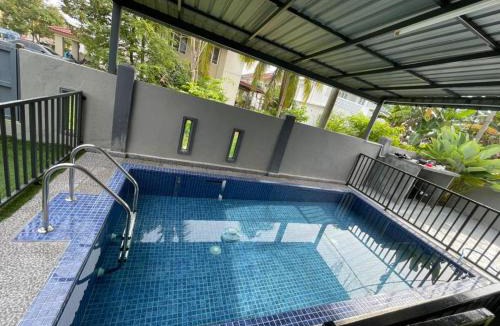 Rawang House | De Bayu Homestay