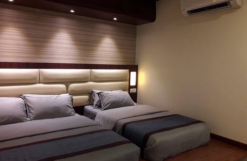 Malacca City Hotel | De Benz Inn
