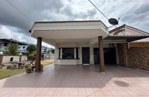 Kluang House | De Corner Kluang Homestay