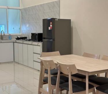 Kluang House | De Home Kluang Homestay
