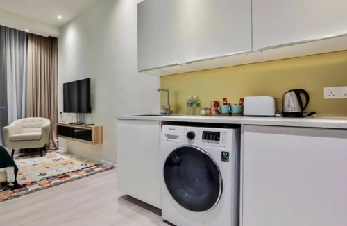 Titiwangsa Apartment | Deluxe King Suite with Twin Tower View 24