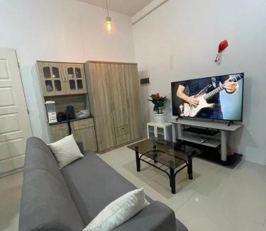 Minglanilla Apartment | Deluxe studio unit at Modena Town Sq