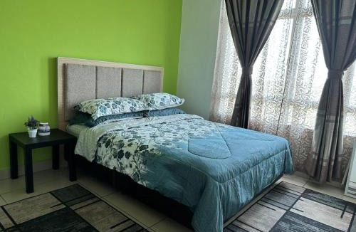 Wakaf Che Yeh Apartment | Devianna Al Fateh Wakaf Che Yeh