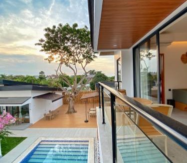 Looc Hotel | Diver's home resort
