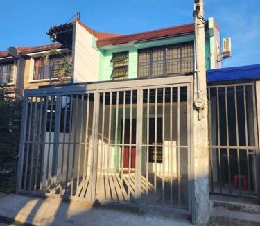 Clark Apartment | Divine's Cabin, Fully Airconditioned!