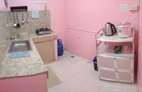 Cabanatuan Apartment | DJCI Apartelle Walk to Robinson & NE Pacific Mall 3 Min to SM Cabanatuan