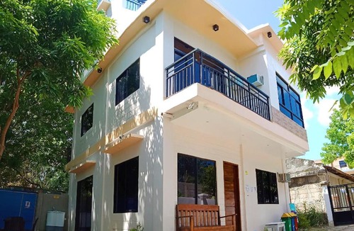 Bantayan Island Apartment | DJL House Homestay -Bantayan Island
