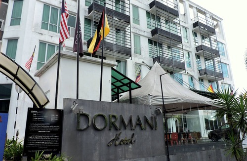 Kampong Segoleng Hotel | DORMANI HOTEL KUCHING