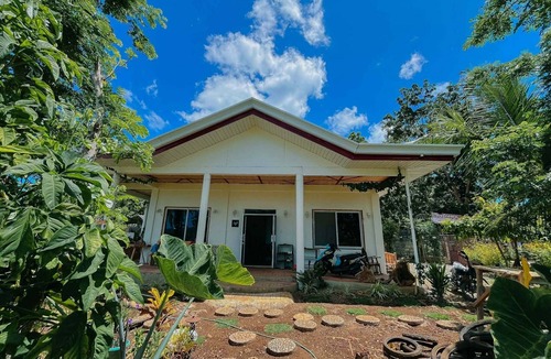 Poro House | Durano Seaside Retreat/Affordable Escape