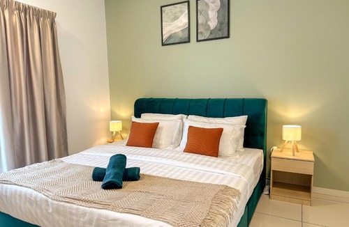 Shah Alam Apartment | Easy Check in Emira Residence for 2 to 4 pax