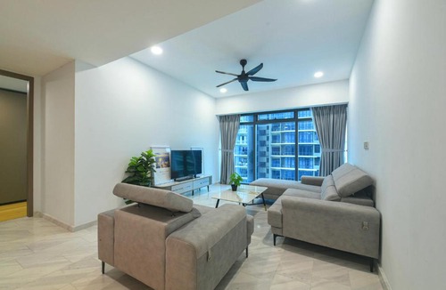 Golden Triangle Apartment | Eaton Residence KLCC