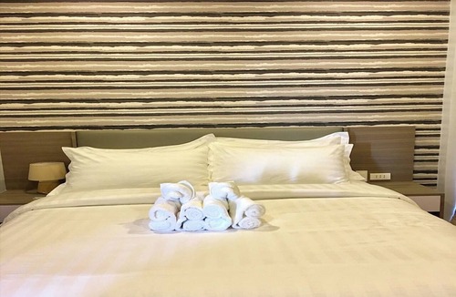 Caticlan Hotel | ECL Travellers Inn