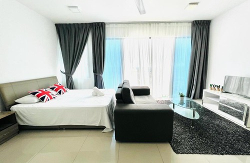 Shah Alam Apartment | ECOZY SUITE 3 - Trefoil Setia Alam Near Setia City Mall & Setia Convention Centre